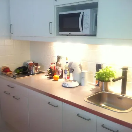 B51 Business Apartment *